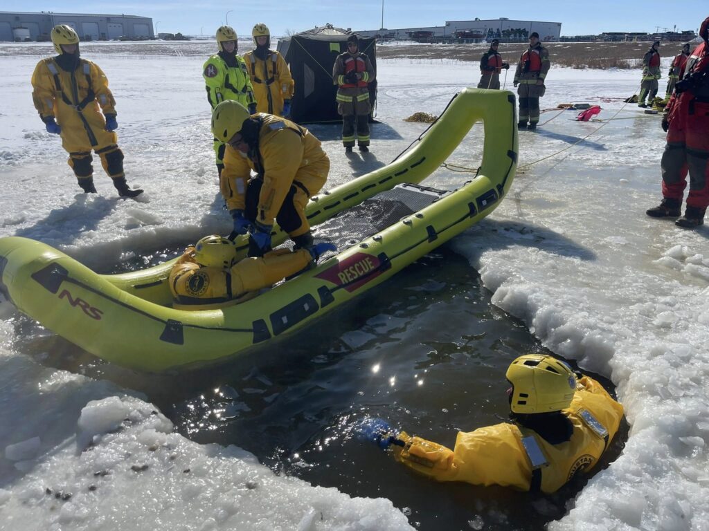 Firefighters train for ice rescues as spring thaw nears 2 ice