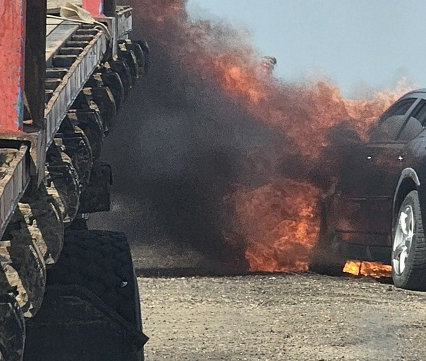 Breaking - Vehicle Fire north of Sandy Beach 1 Car fire Brit